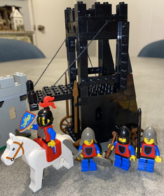 Vintage LEGO Castle: Siege Tower (6061) Complete with Instructions