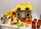 VTG Fisher Price #952 Play Family House Toy & Accessories 33 Pieces 1970