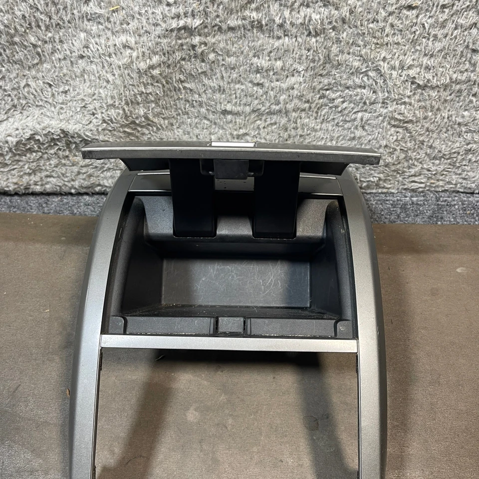 Nissan Sentra 2007-2012 radio bisel panel almacenamiento gris tablero central con cubby Foto 2 de 4