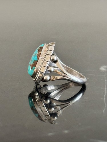 Native American Gary Reeves Sterling Silver and Turquoise Stone Size 7.75 Ring - Picture 2 of 5