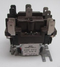 Honeywell General Purpose Relay with DPDT switching 24V 4222d1013