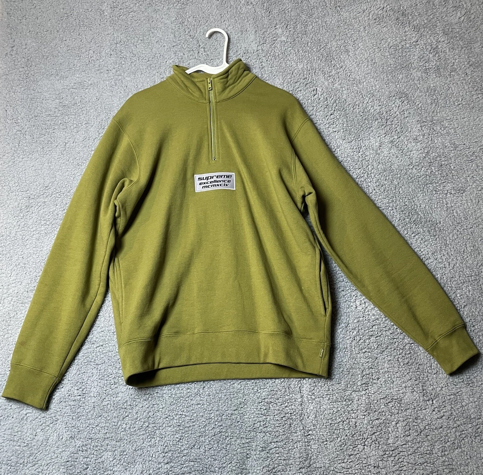 Pull Supreme Excellence Mcmxciv Reflective 1/2 Zip Sweat Shirt   Taille Moyenne