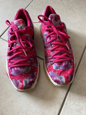 kevin durant pink shoes