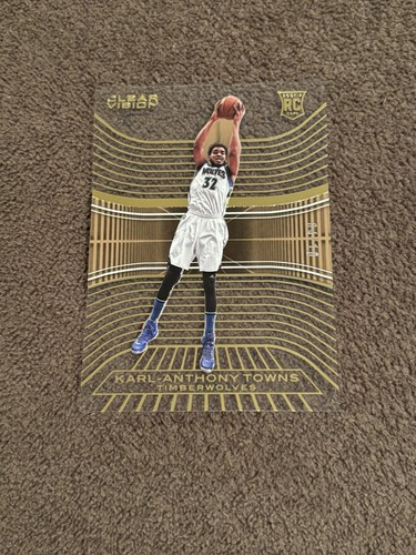 Karl Anthony Towns [White Jersey Gold] #82 2015 Panini Clear Vision card