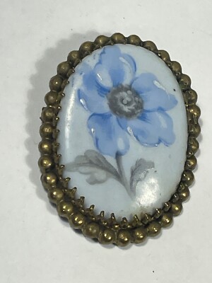 Broche En Porcelaine De Limoges - Modèle Fleur - Occasion - Bijou Vintage Délicat
