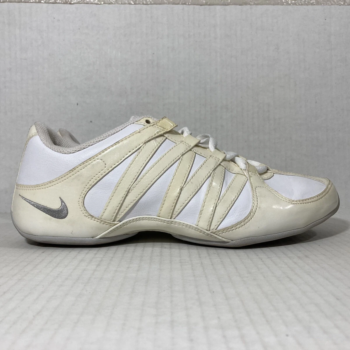 Nike Cheer Flash White Gray Leather Dance Fitness Cheerleading