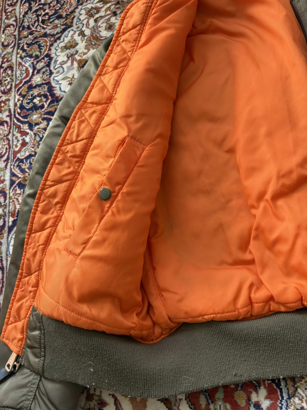 Alpha Industries MA-1 Intermediate bomber Flyers jacket men's large slim Fit - product detail image 6
