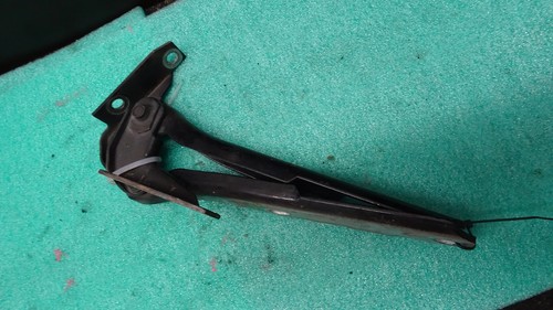 Audi A6 Avant Motorhaube Scharniere Satz rechts links 4B0823302 D / 4B823301 D