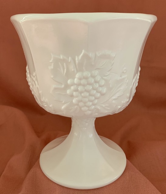 VINTAGE Milk Glass 6.5" Pedestal Vase/Planter w/embossed Grapes/Leaf DesignNICE eBay