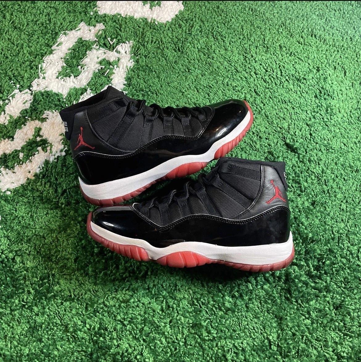 Jordan retro hotsell 11 size 8