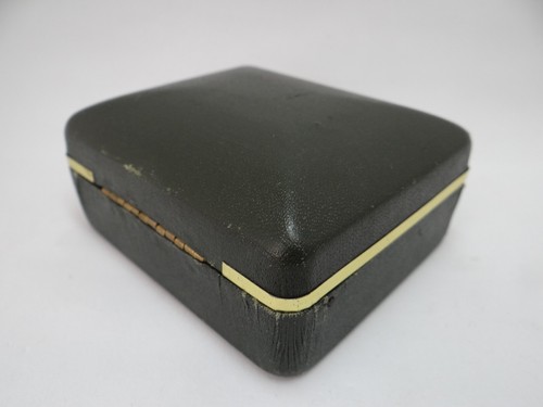 Courtie Watch Box Vintage 1960's - Picture 5 of 7