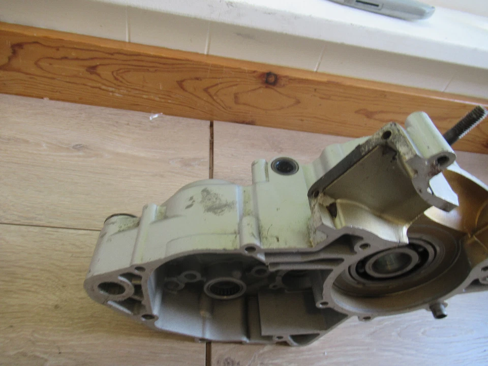 CR 125 WR HUSQVARNA 1995 CR 125 WR 1995 CAIXA DE MANIVELA ESQUERDA - Imagem 4 de 4