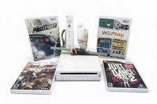 Nintendo Wii RVL-001 Console Bundle  Games  Controllers  Powers On