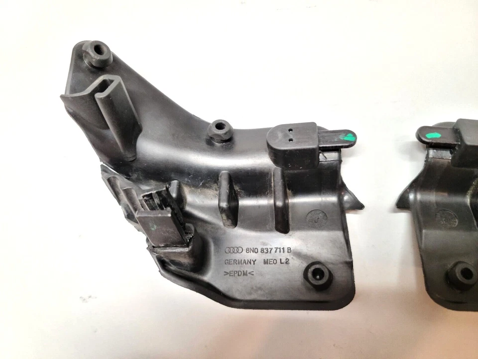 1999-2001 Audi TT Front Left and Right Door Trim Seal Set OEM - Imagem 4 de 4