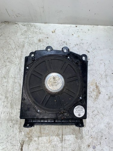 BMW 5 E60 E61 2007 Subwoofer 6929100 NAJ11000