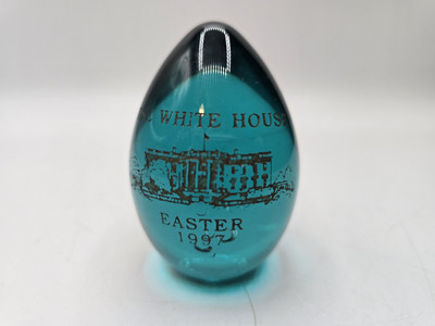 Vintage 1997 WHITE HOUSE  TURQUIS GLASS EASTER EGG - President Bill Clinton
