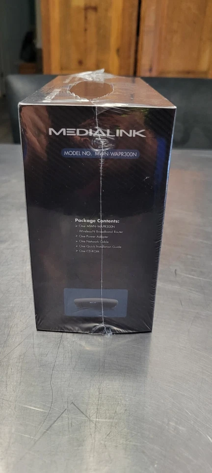 Medialink - Wireless N Broadband Router - 300 Mbps - 2.4GHz - 802.11n New In Box - Image 4 of 4