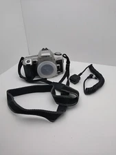 Minolta Maxxum XT si 35mm SLR Film Camera Body Strap, Untested No Battery