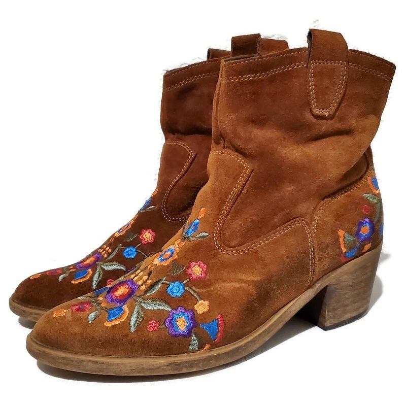 Aldo hotsell floral boots