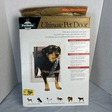 New in box Pet Safe Doggie/Pet Door Medium Heavy Duty 40lbs Please Read