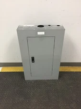 GE 225 AMP 480 VOLT 3 PHASE 24 CIRCUIT MAIN LUG PANEL..P-1193