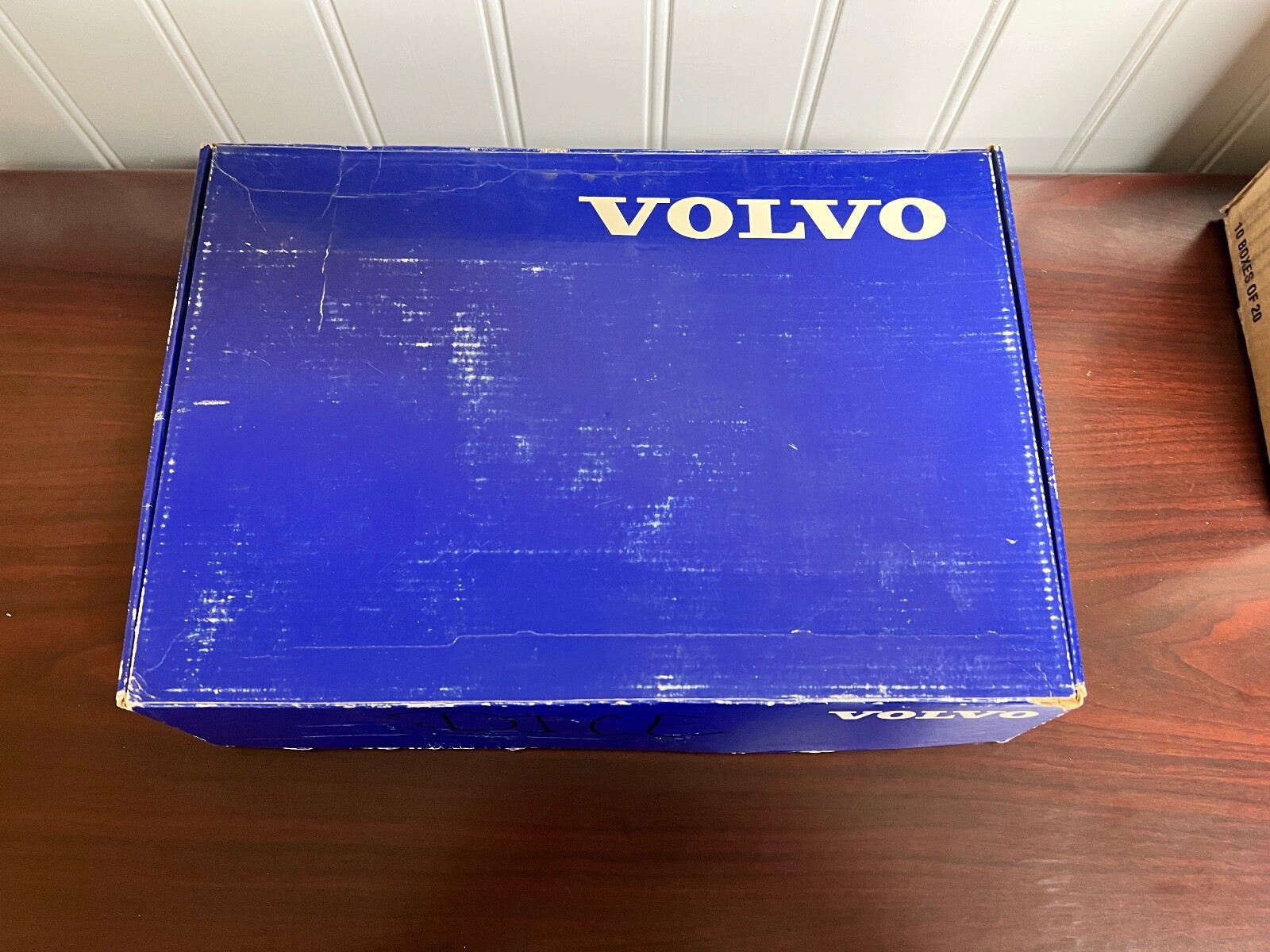 9513000 dice volvo