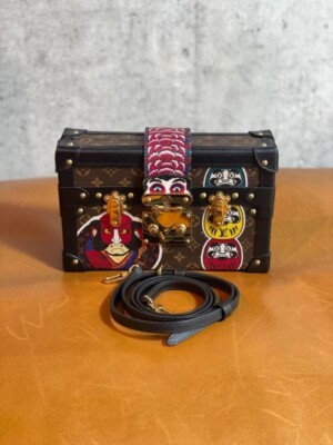 か*ん様 煌*ゆ様 Louis Vuitton モノグラムケース Louis Vuitton Monogram Kansai Yamamoto Kabuki Daruma Clutch Bag