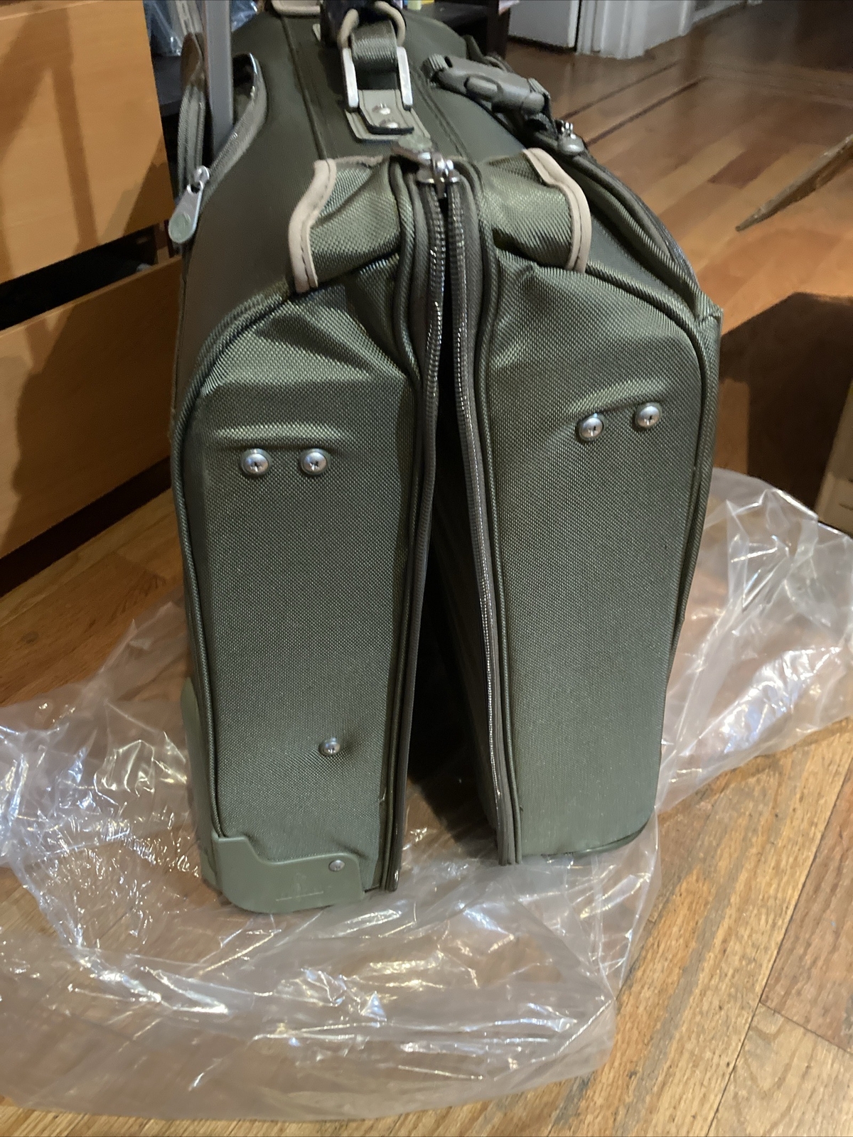 VTG Atlantic Rolling Garment Bag Suitcase Luggage Travel 24” X 18” X 10” eBay