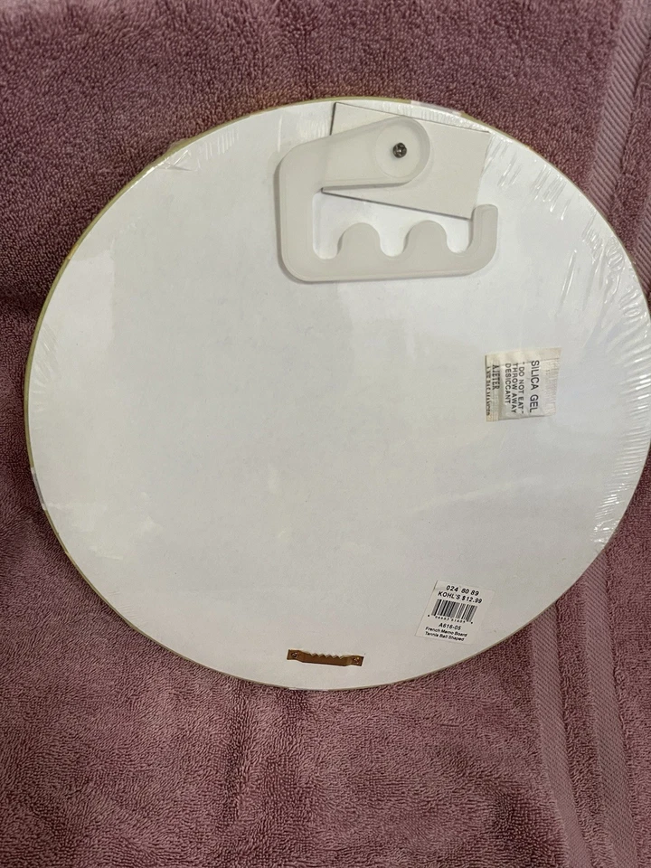 New View Tennis Ball Shaped Photo & Memo Board-NEW! - Image 2 of 2