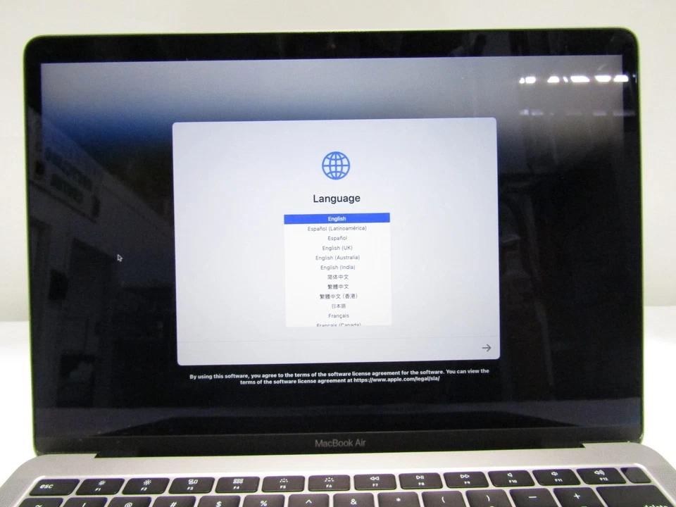 Apple MacBook Air 2019 A1932 Sonoma 1.6GHz i5-8210 8GB RAM 128GB SSD 13.3" WQXGA Foto 2 de 4