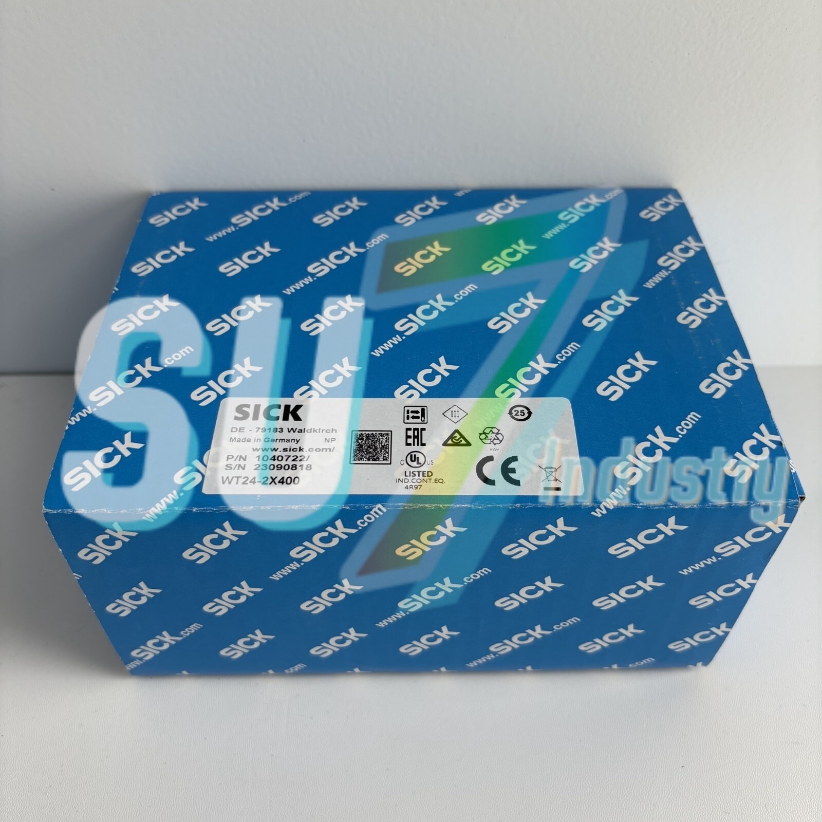 WT24-2X400 1040722 Photoelectric sensor # 1pcs  New  In Box *lg