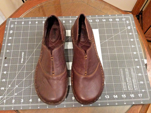 Born  MRG4 Leather Comfort Slip-On Shoes Women's Sz 40/ 9 Brown  Hand-Sewn