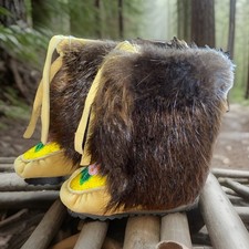 RARE Handmade Girls VTG Leather Mukluks Boot Moccasins Beaver Fur Beading Sz.7