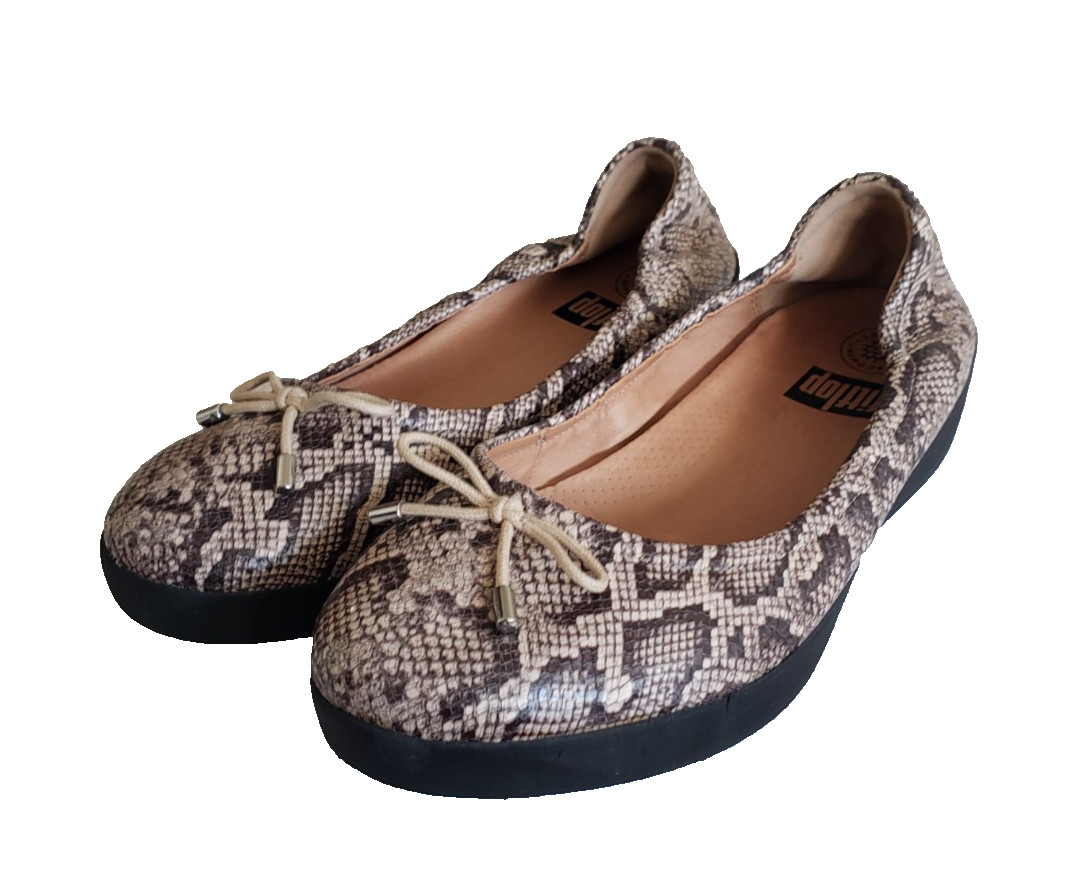 FitFlop Super Comfort Slip on Snake Print Leather Loafer Flats Women's Size 8.5