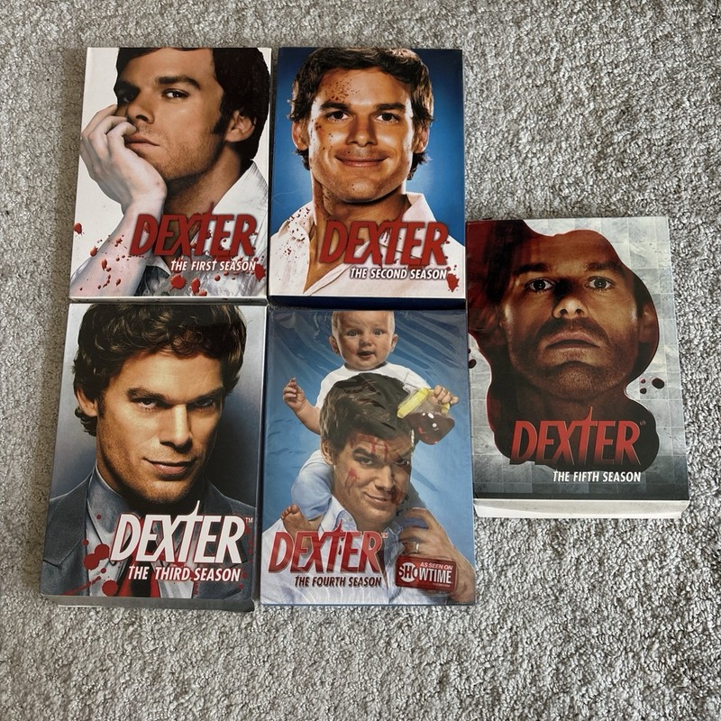 Dexter BUNDLE:  Dexter: Seasons 1-5 DVD