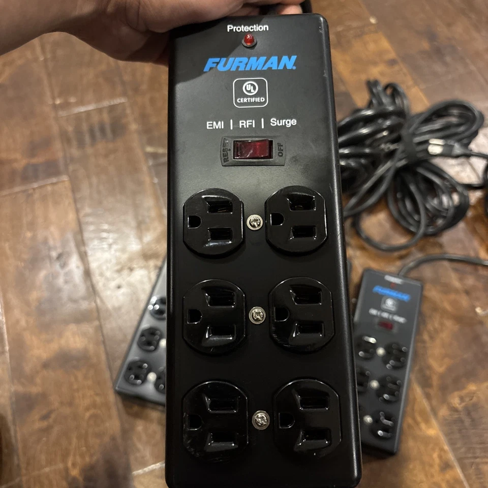 Furman SS-6B 6-outlet Surge Suppressor Strip (5-pack) Bundle - Image 3 of 4
