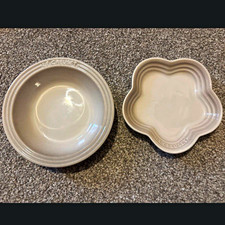 Le Creuset Inspired Grey Ceramic Bowl and Flower Plate