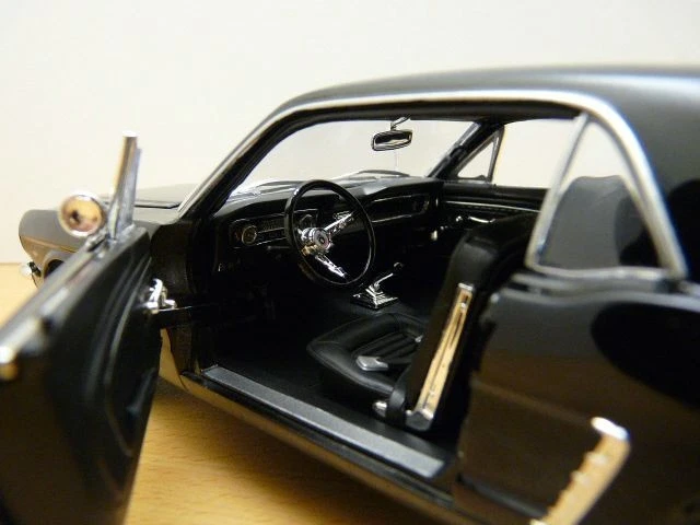 FORD MUSTANG coupe HARD TOP noir 1/18 1964 1/2 - Immagine 3 di 4