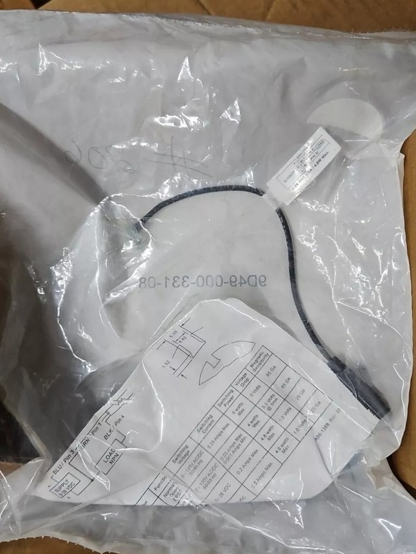 Fabco-air 9D49-000-331-08 Cylinder Switch Sensor 5-28v-dc