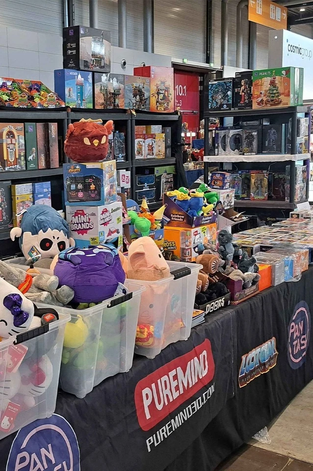 Actionfiguren, Plüsch, Funko, Roblox und mehr. Neu und Vintage vieles ab 1€