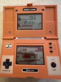 NINTENDO Donkey Kong Game and Watch Multi Screen (DK-52) 1982 Vintage- Works!