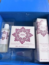 REN Clean Skincare Moroccan Rose Otto Gift Set Body Wash Scrub Oil Rose Bath Set