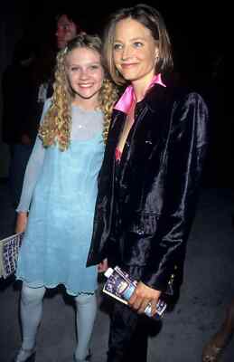 BEAUTIFUL KIRSTEN DUNST & JODIE FOSTER 8X10 Photo