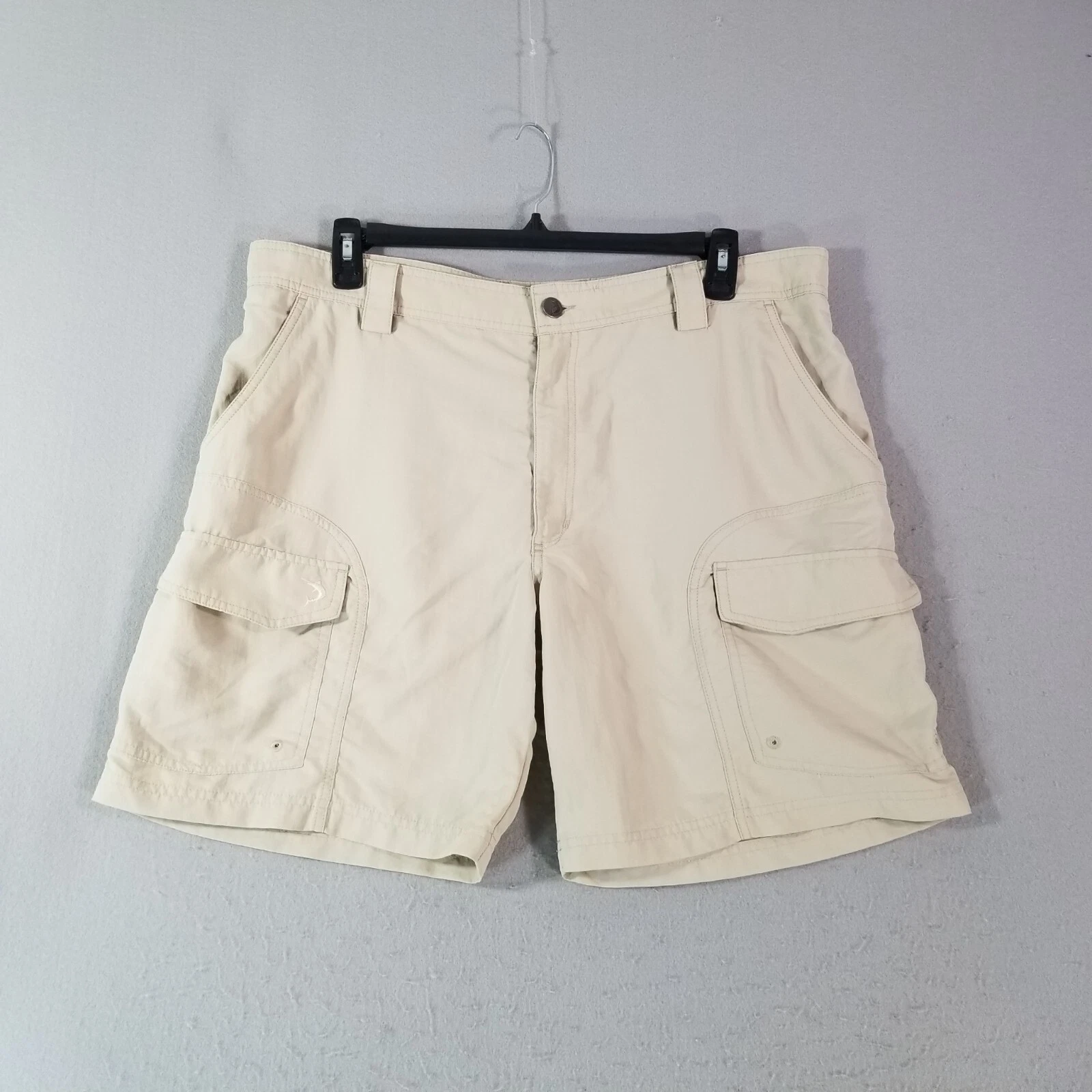 Reel Legends cargo hiking shorts men's 40 x 9 Beige Outdoor fishing nylon