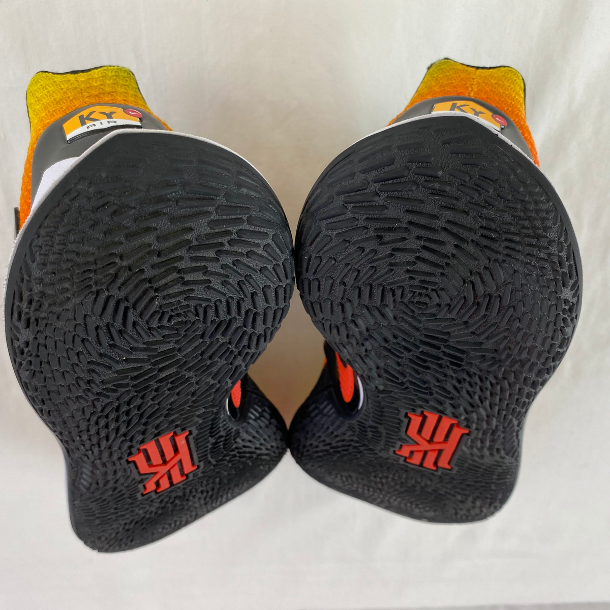 kyrie low 2 team orange chile red