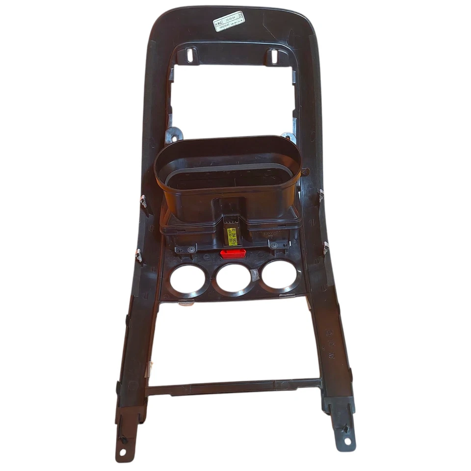 2004-2006 Pontiac GTO Front Dash Radio & A/C Surround Bezel Trim HAS A CRACK - Image 2 of 4