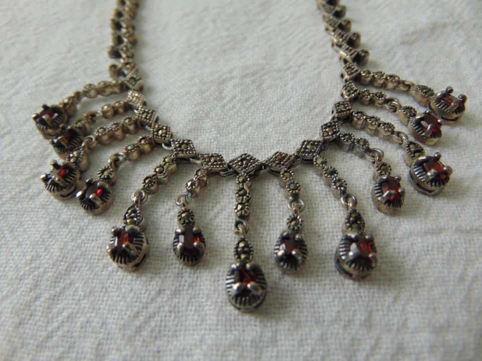 antiguo collar babero marcaitas granates plata de ley Foto 2 de 4