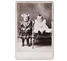 1880s Siblings Sisters Photograph Antique Cabinet Card -PH38