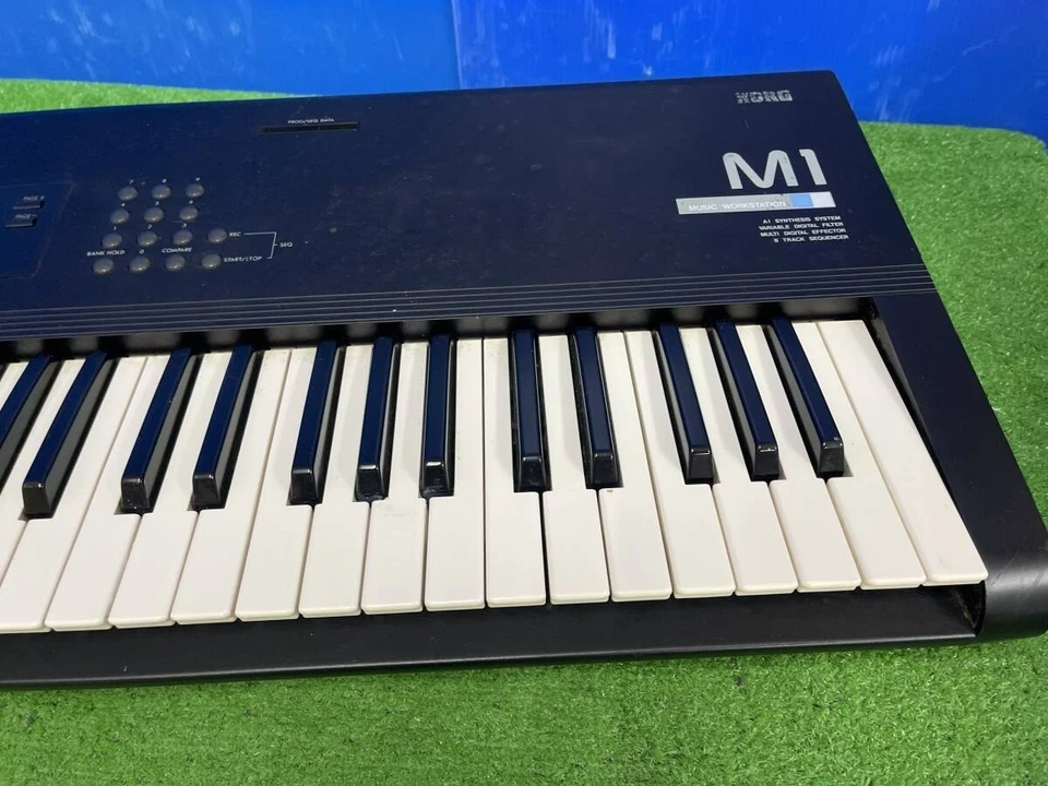 Korg M1 61Keys Keyboard Synthesizer - Image 4 of 4