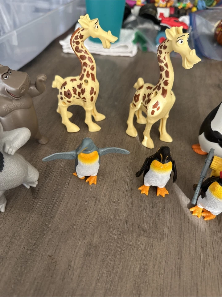 Lot (9) Madagascar Figures McDonald's Toys - Image 3 of 4